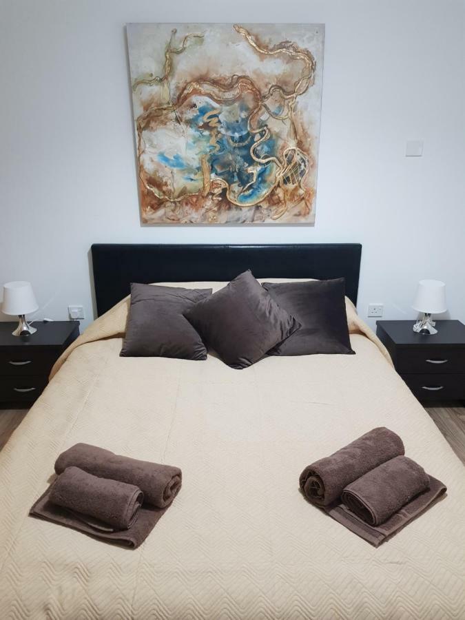 Haig'S Dream Flat On The Beach ลาร์นาคา ภายนอก รูปภาพ