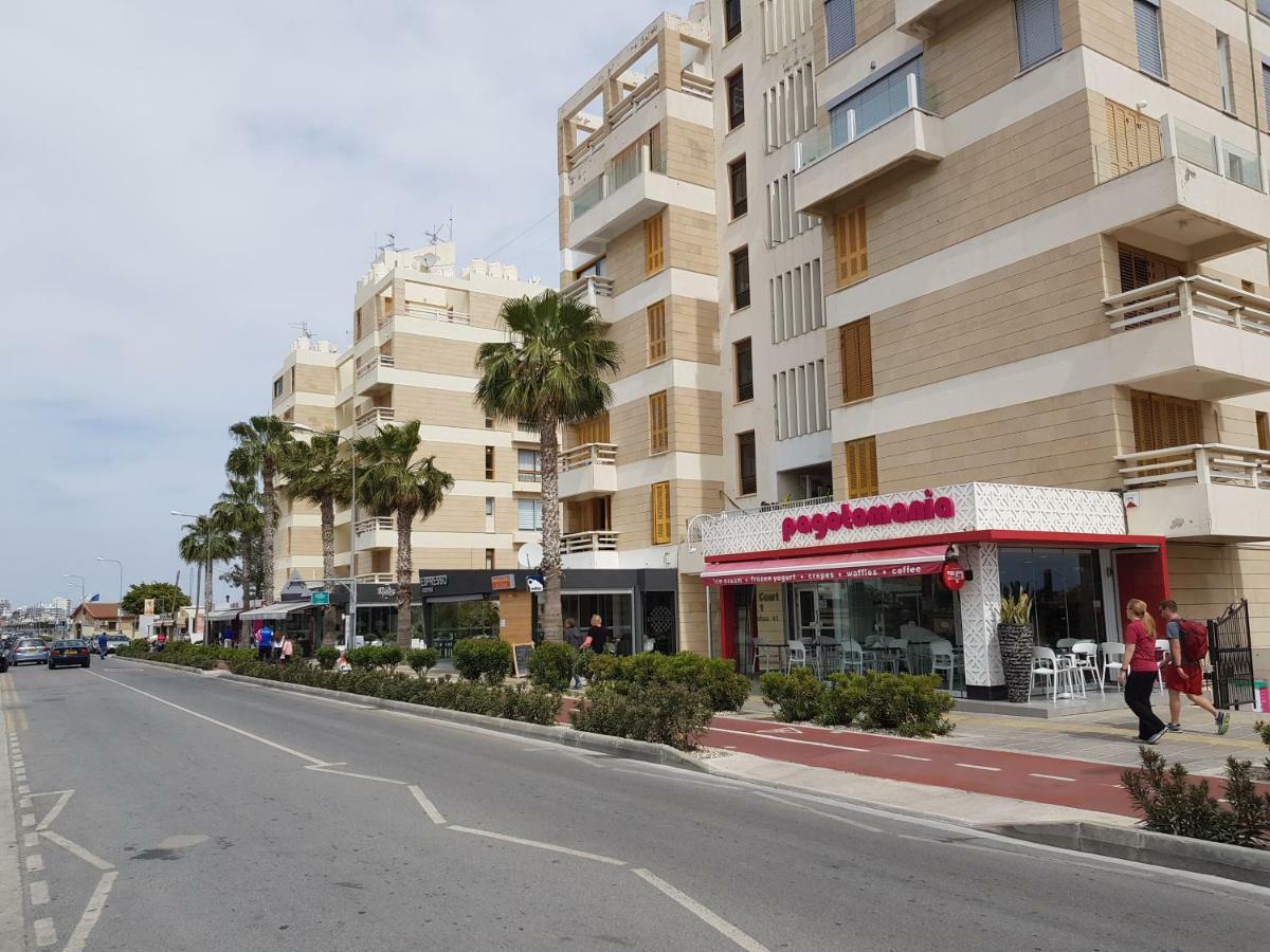 Haig'S Dream Flat On The Beach ลาร์นาคา ภายนอก รูปภาพ